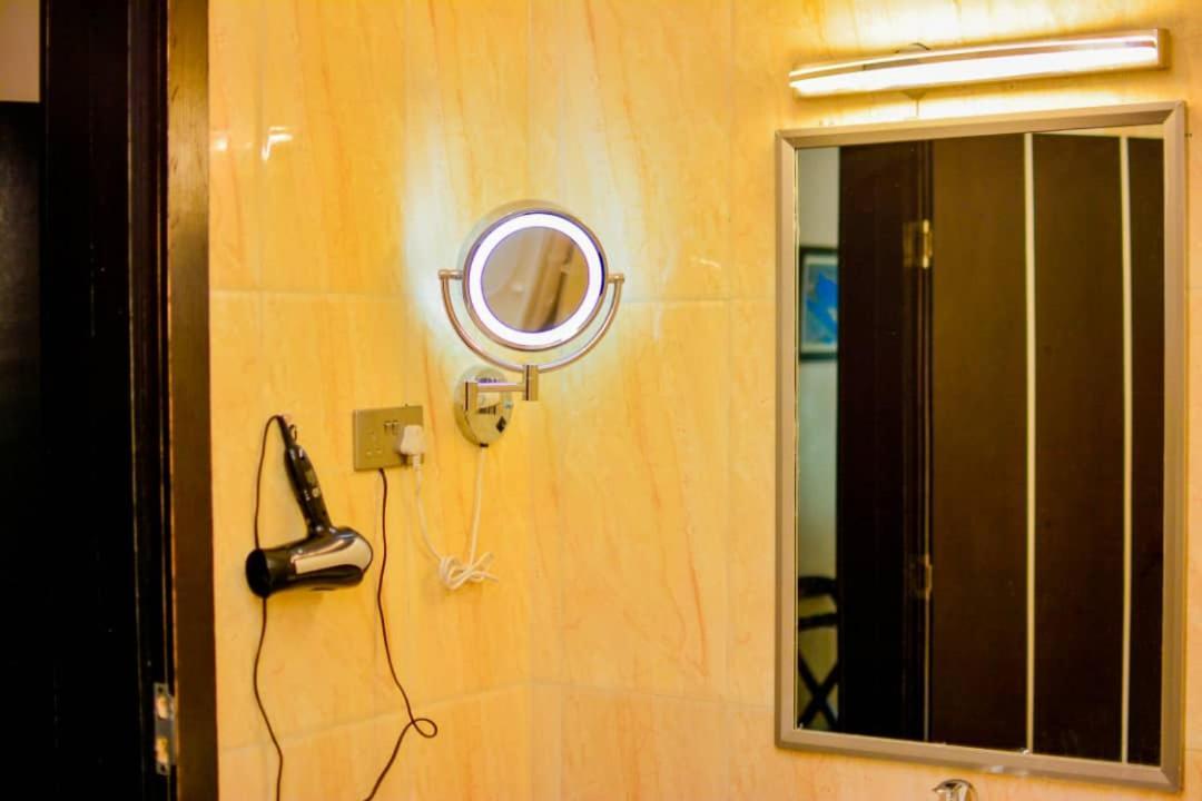 Wetland Hotel Ughelli Exterior photo