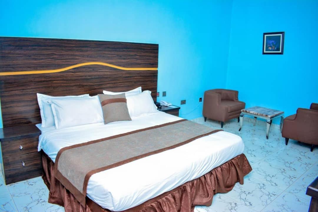 Wetland Hotel Ughelli Exterior photo