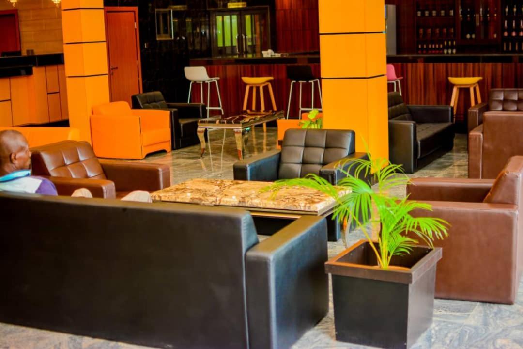 Wetland Hotel Ughelli Exterior photo