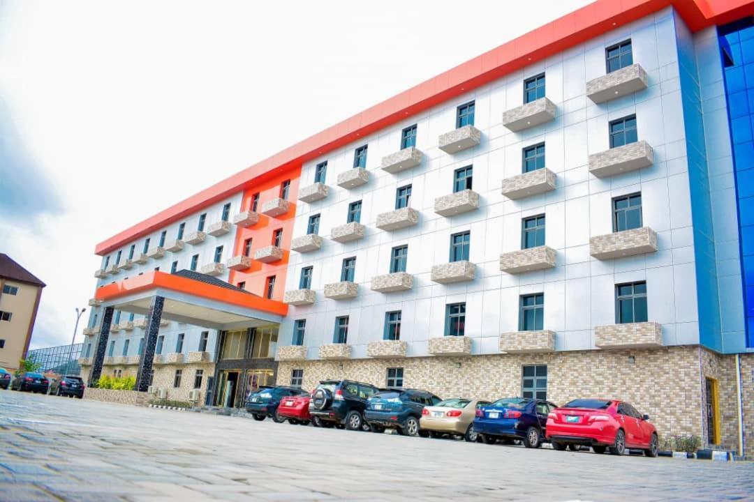 Wetland Hotel Ughelli Exterior photo